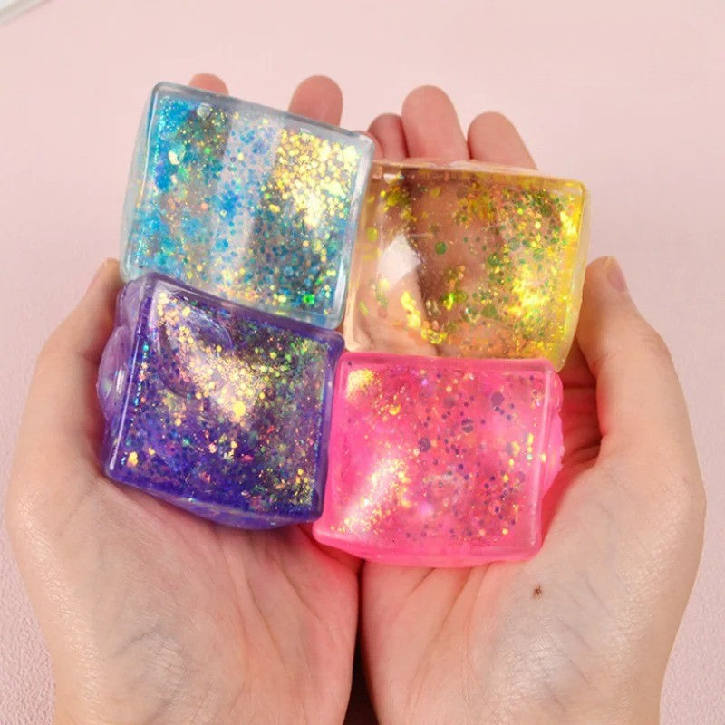 Squeezy Cube Squishy [random color]